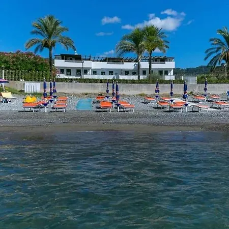 Gardenbeach Aparthotel Policastro Bussentino